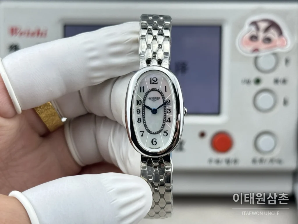 론진 심포네트 미니 스테인리스 타원 케이스 화이트다이얼 쿼츠 25mm 화이트 / 실버 (3)