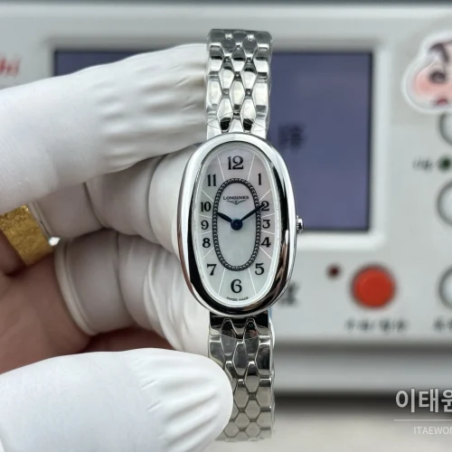 론진 심포네트 미니 스테인리스 타원 케이스 화이트다이얼 쿼츠 25mm 화이트 / 실버 (3)