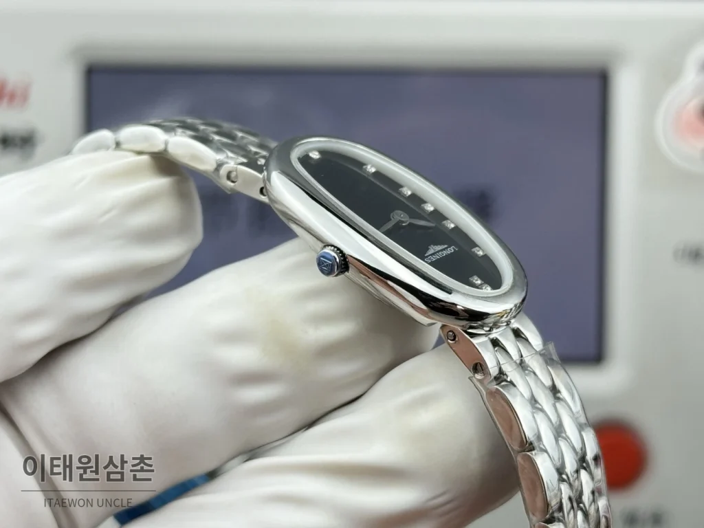 론진 심포네트 미니 스테인리스 타원 케이스 화이트다이얼 쿼츠 25mm 화이트 / 실버 (2)