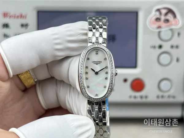 론진 심포네트 미니 스테인리스 타원형 화이트다이얼 쿼츠 25mm 화이트 / 실버 론진 심포네트 미니 스테인리스 타원형 화이트다이얼 쿼츠 25mm 화이트 / 실버