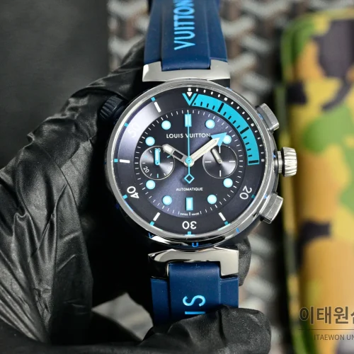루이비통 포레스트울프 앤드 오션월 휠 오토매틱 44mm