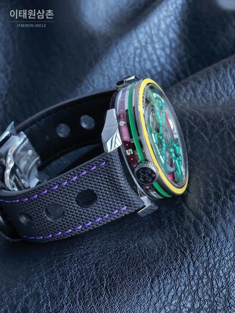엠비앤에프 M.A.D.1S 사이드타임 대형로터 퍼플 오토매틱 42mm 스켈레톤 다이얼 블랙 러버 스트랩 옐로우 베젤