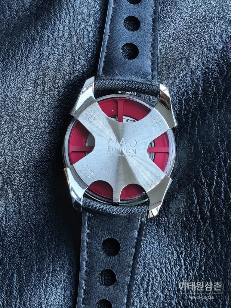 엠비앤에프 M.A.D.1S 사이드타임 대형로터 퍼플 오토매틱 42mm 스켈레톤 다이얼 블랙 러버 스트랩 옐로우 베젤