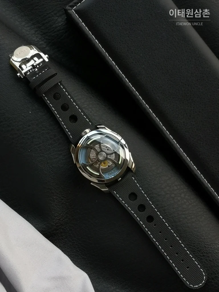 엠비앤에프 MAD1S 스틸 사이드리딩 로터 오토매틱 42mm