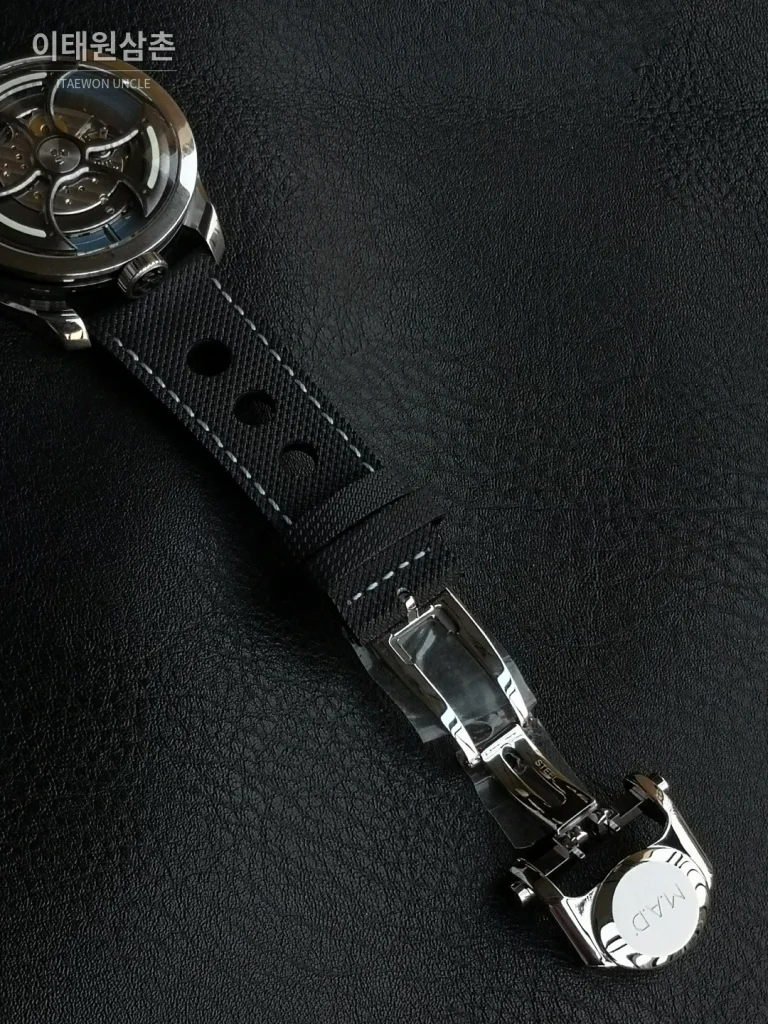 엠비앤에프 MAD1S 스틸 사이드리딩 로터 오토매틱 42mm