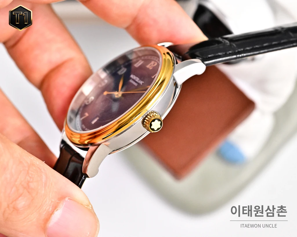 몽블랑 스타 레거시 이탈리안 카프스킨 블루스틸 핸즈 데이트 오토매틱 42mm 134359