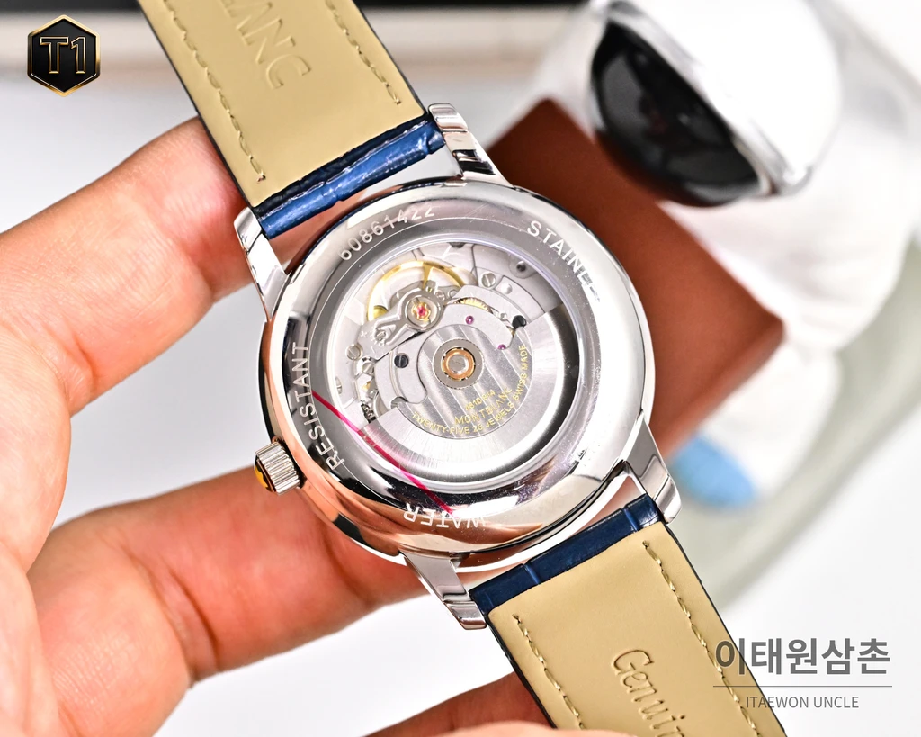 몽블랑 스타 레거시 실버 선레이 블루 로만 인덱스 데이트 오토매틱 42mm