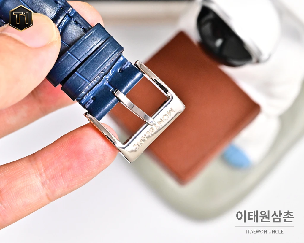 몽블랑 스타 레거시 실버 선레이 블루 로만 인덱스 데이트 오토매틱 42mm