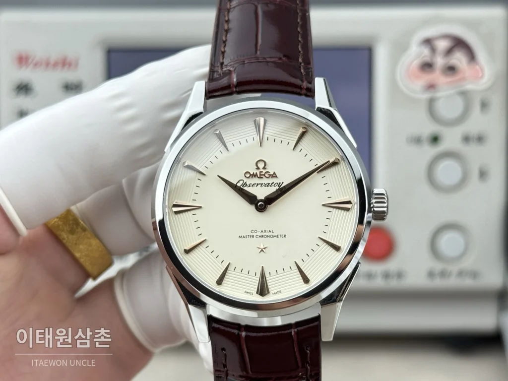 오메가 컨스텔레이션 오토매틱 39.4mm 샴페인 다이얼 버건디 가죽 스트랩