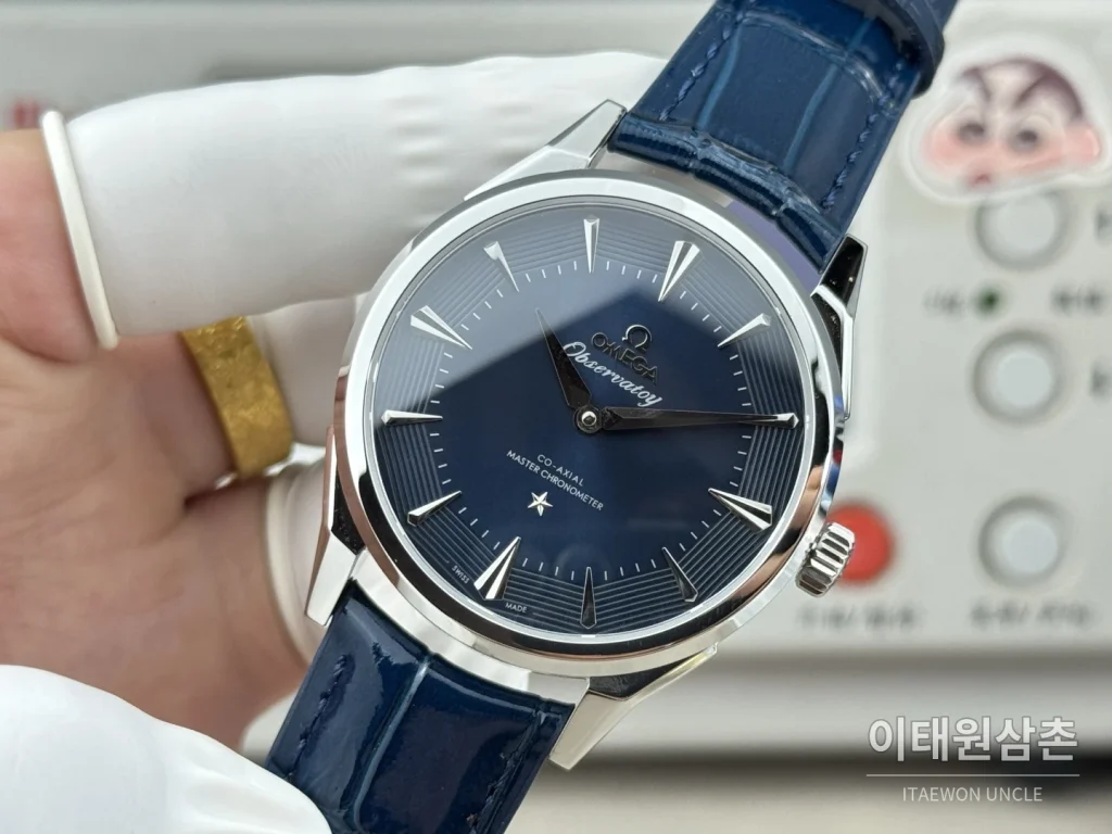 오메가 컨스텔레이션 오토매틱 39.4mm 네이비 다이얼 네이비 가죽 스트랩