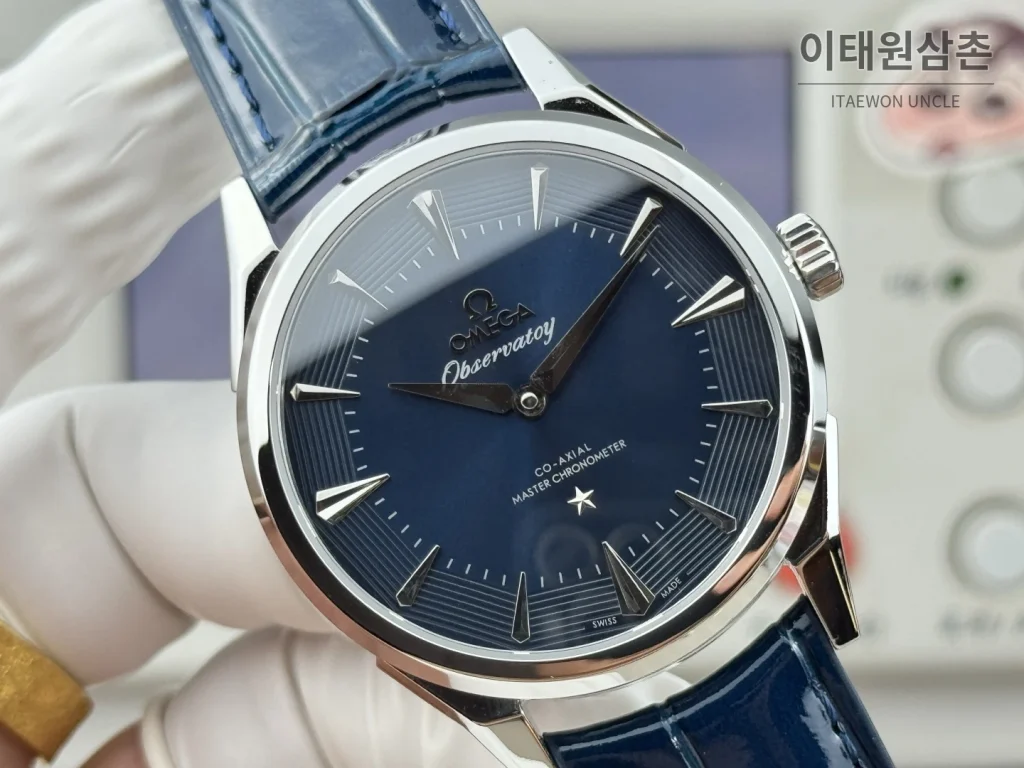 오메가 컨스텔레이션 오토매틱 39.4mm 네이비 다이얼 네이비 가죽 스트랩