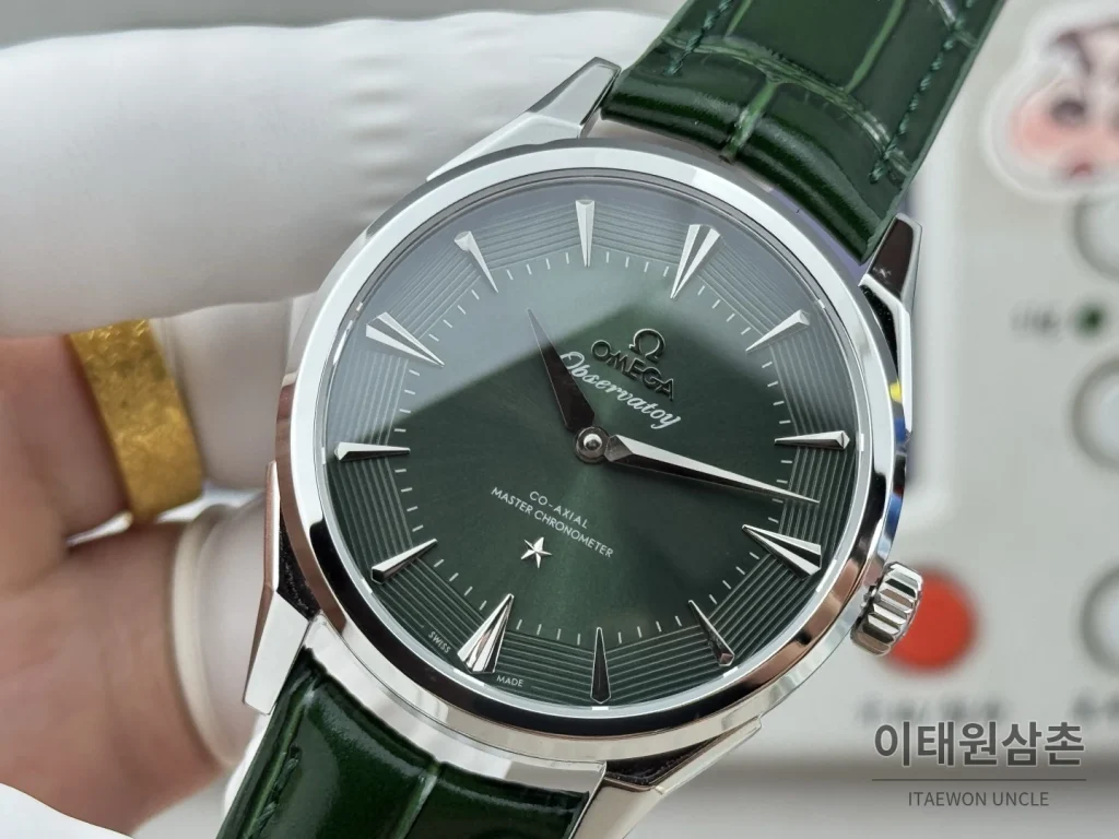 오메가 컨스텔레이션 오토매틱 39.4mm 네이비 블루 그린 가죽 스트랩