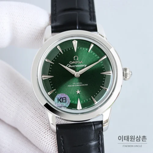오메가 컨스텔레이션 오토매틱 40mm 그린 다이얼 블랙 가죽 스트랩 오메가 컨스텔레이션 오토매틱 40mm 그린 다이얼 블랙 가죽 스트랩