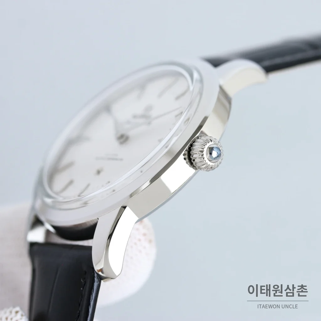 오메가 컨스텔레이션 오토매틱 40mm 블랙 다이얼 블랙 가죽 스트랩