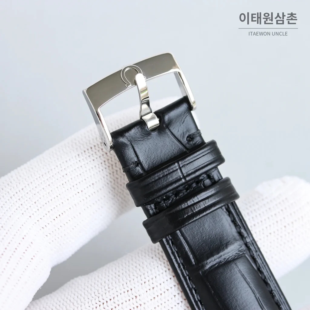 오메가 컨스텔레이션 오토매틱 40mm 블랙 다이얼 블랙 가죽 스트랩