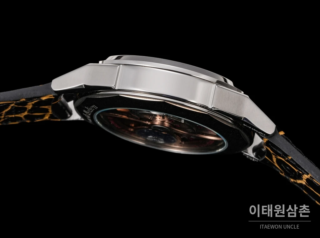 오메가 컨스텔레이션 파이팬 샴페인 다이얼 블랙 스트랩 시계