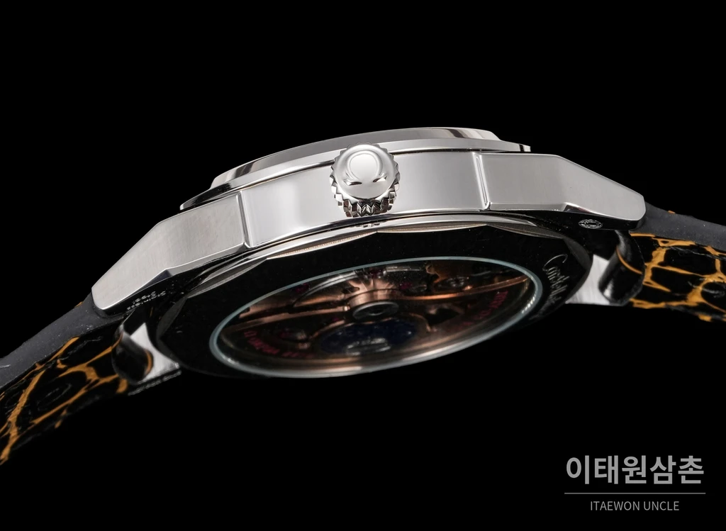 오메가 컨스텔레이션 파이팬 샴페인 다이얼 블랙 스트랩 시계