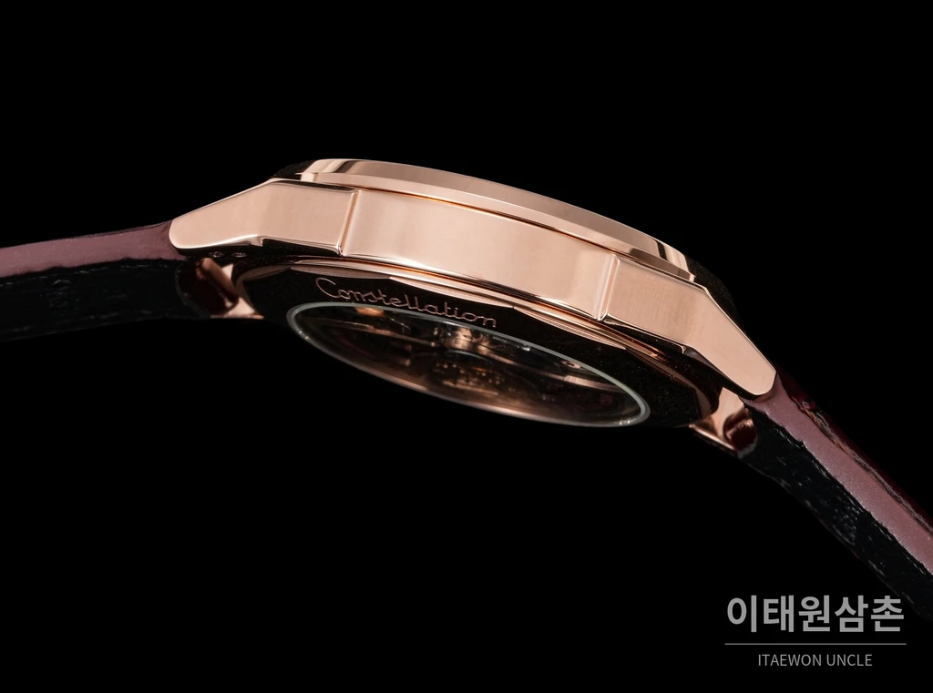 오메가 컨스텔레이션 파이팬 로즈골드 톤 버건디 스트랩 시계