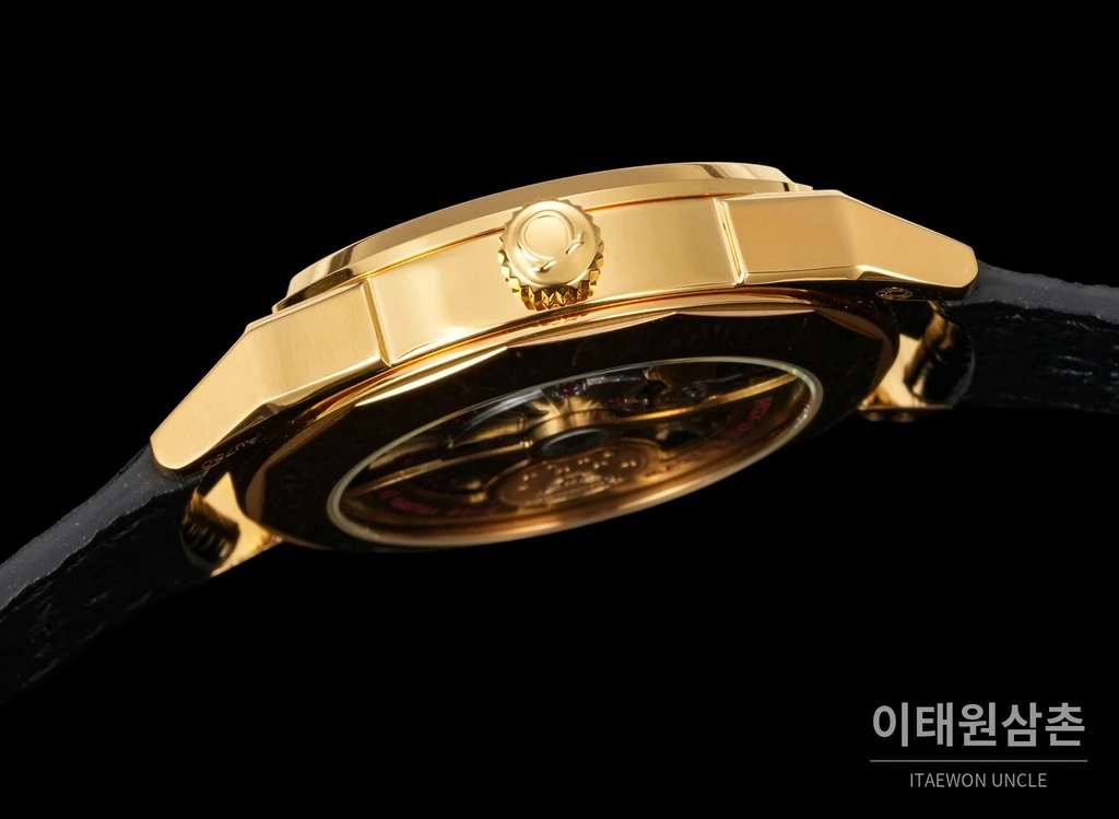 오메가 컨스텔레이션 파이팬 옐로골드 톤 블랙 스트랩 시계