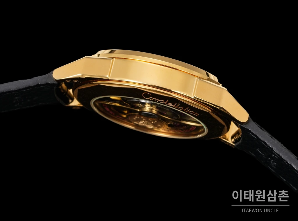 오메가 컨스텔레이션 파이팬 옐로골드 톤 블랙 스트랩 시계