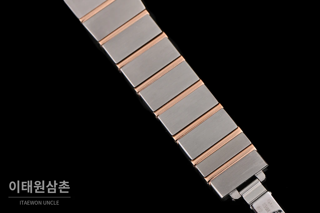 오메가 컨스텔레이션 4세대 로즈골드 로마 숫자 베젤 화이트 자개 스톤 인덱스 쿼츠 시계 27mm