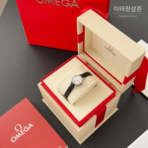 오메가 드빌 칼레이도스코프 다이아몬드컷 미니 여성시계 18.5mm 화이트 다이얼 블랙 가죽 스트랩