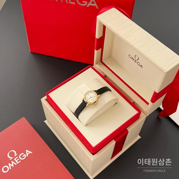 오메가 드빌 칼레이도스코프 다이아몬드컷 미니 여성시계 18.5mm 화이트 다이얼 블랙 가죽 스트랩 골드 베젤