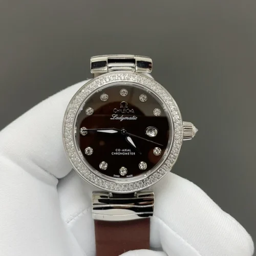 오메가 드빌 레이디매틱 실버베젤 브라운마더오브펄 오토매틱 34mm 자개 다이얼 브라운 가죽 스트랩