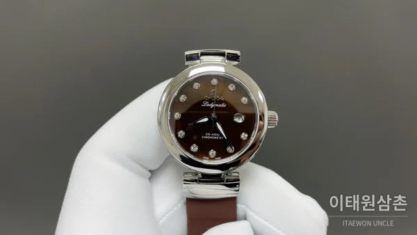 오메가 드빌 레이디매틱 실버베젤 브라운마더오브펄 오토매틱 34mm 브라운 다이얼 브라운 가죽 스트랩 (2)