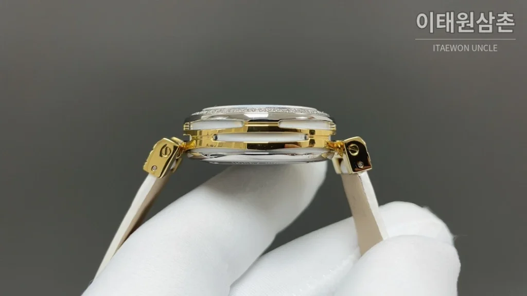 오메가 드빌 레이디매틱 실버베젤 마더오브펄 오토매틱 34mm