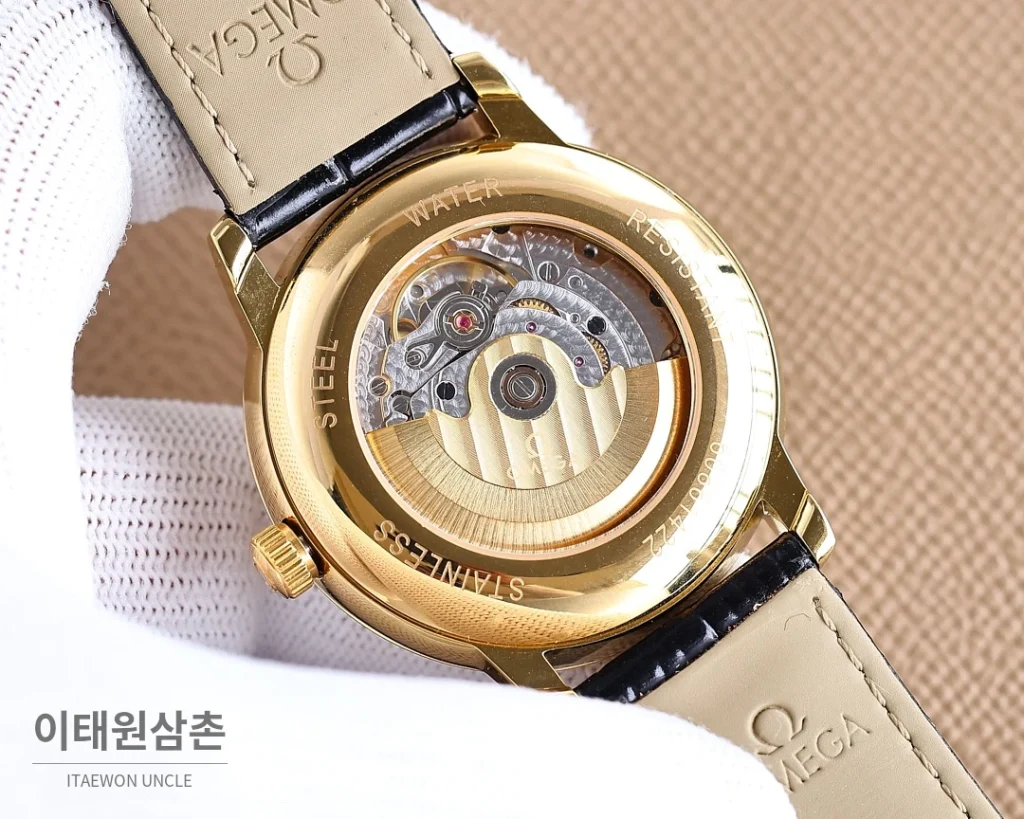 오메가 명디안 월페이즈 오토매틱 40mm 화이트 다이얼
