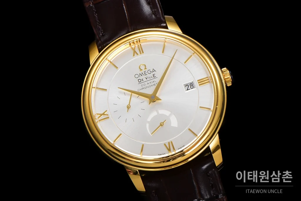 오메가 드빌 파워리저브 데이트 스몰세컨즈 오토매틱 39.5mm 실버 브라운 가죽 스트랩 골드 베젤
