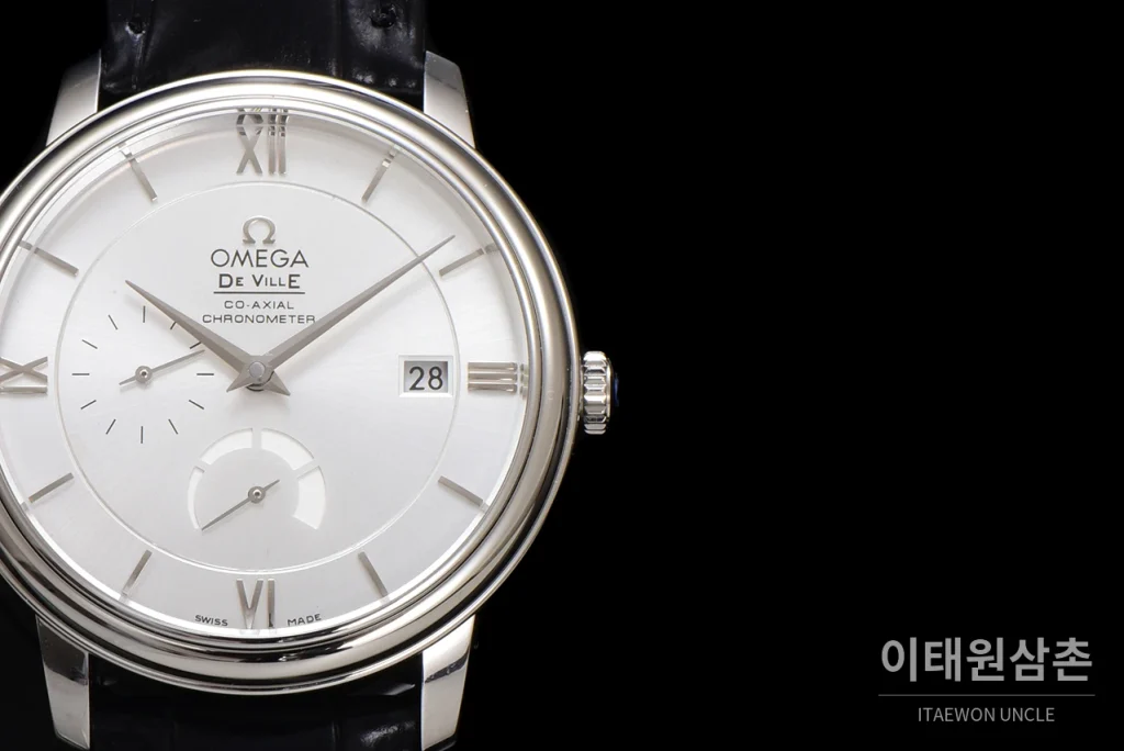 오메가 드빌 파워리저브 데이트 스몰세컨즈 오토매틱 39.5mm 실버 블랙 가죽 스트랩