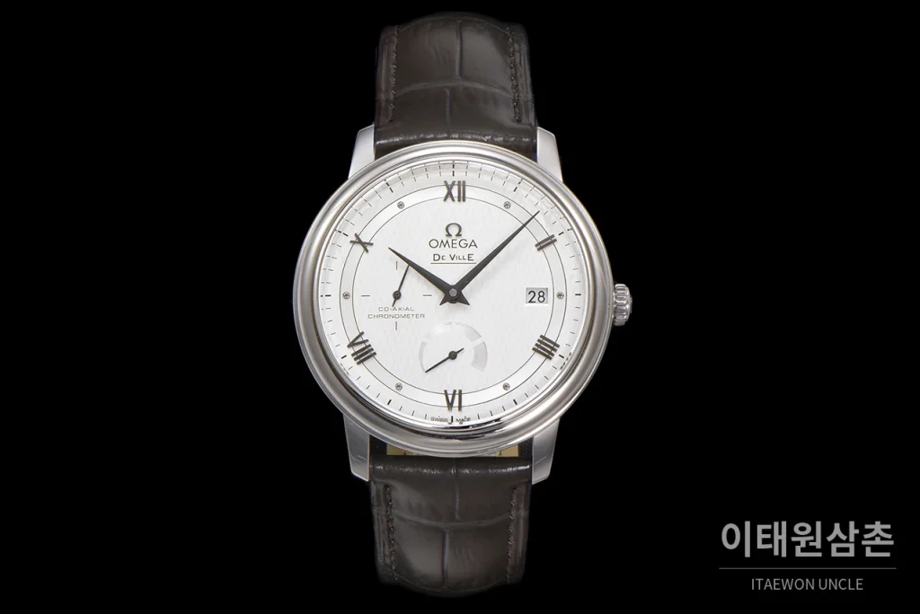 오메가 드빌 파워리저브 스몰세컨즈 데이트 오토매틱 39.5mm 실버 그레이 가죽 스트랩