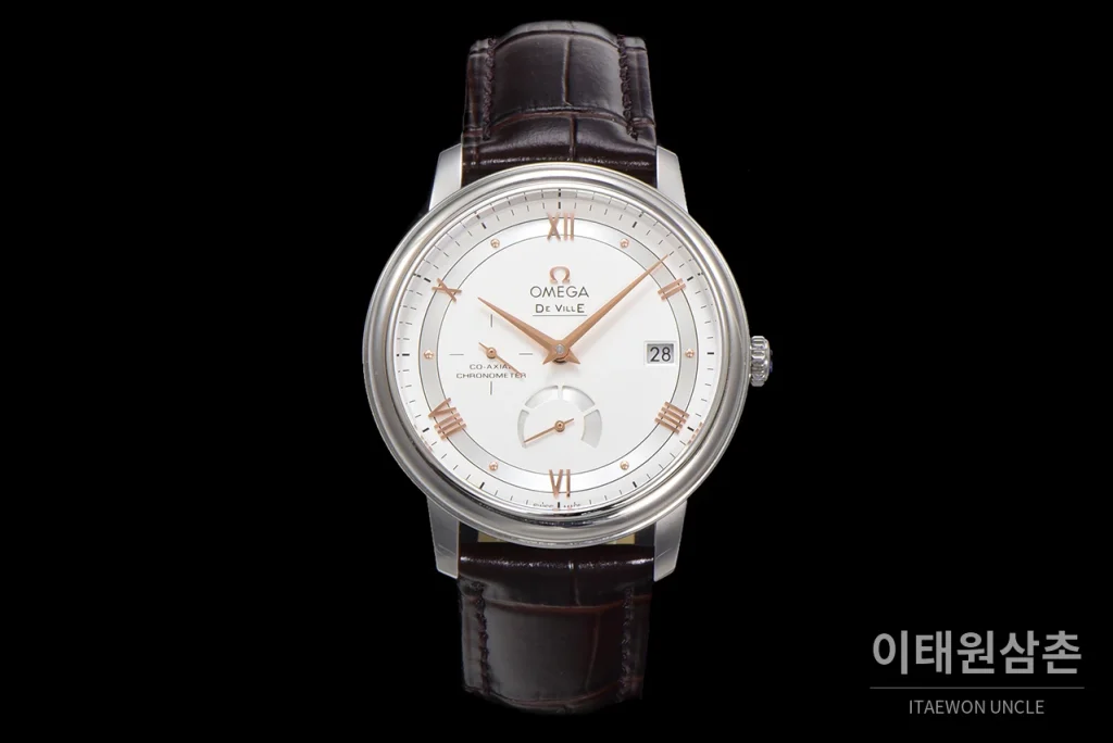 오메가 드빌 파워리저브 스몰세컨즈 데이트 오토매틱 39.5mm 실버 브라운 가죽 스트랩
