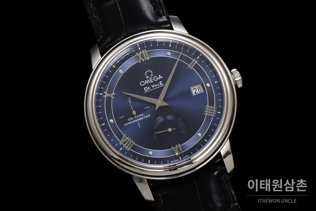 오메가 드빌 파워리저브 스몰세컨즈 데이트 오토매틱 39.5mm 실버 블랙 가죽 스트랩