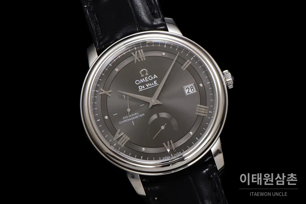 오메가 드빌 파워리저브 스몰세컨즈 데이트 오토매틱 39.5mm 실버 블랙 가죽 스트랩 (4)