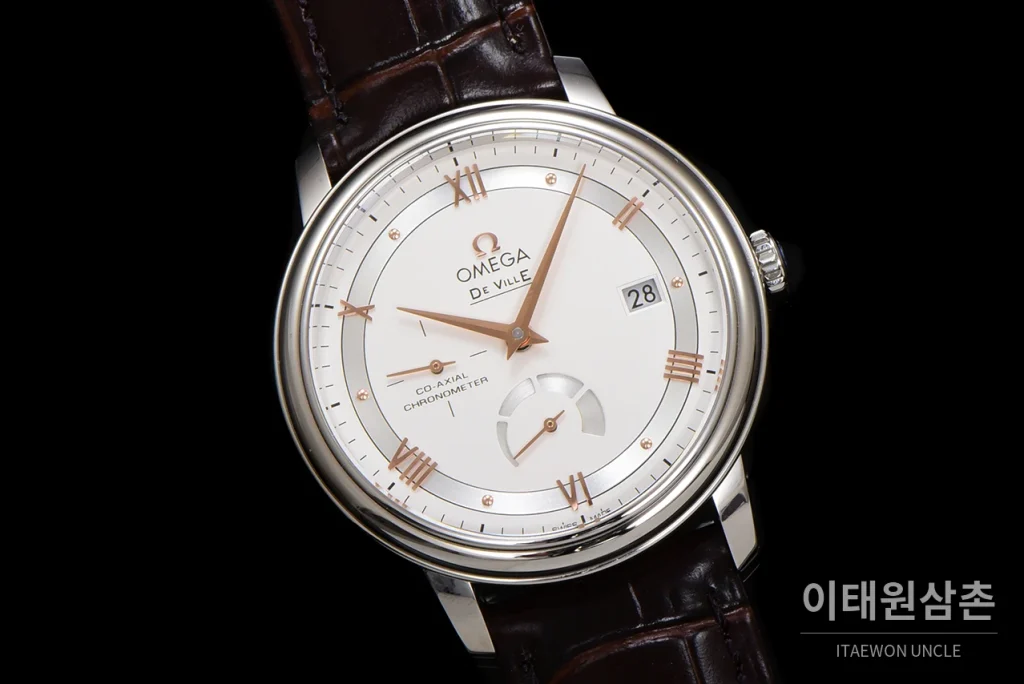 오메가 드빌 파워리저브 스몰세컨즈 데이트 오토매틱 39.5mm 실버 브라운 가죽 스트랩