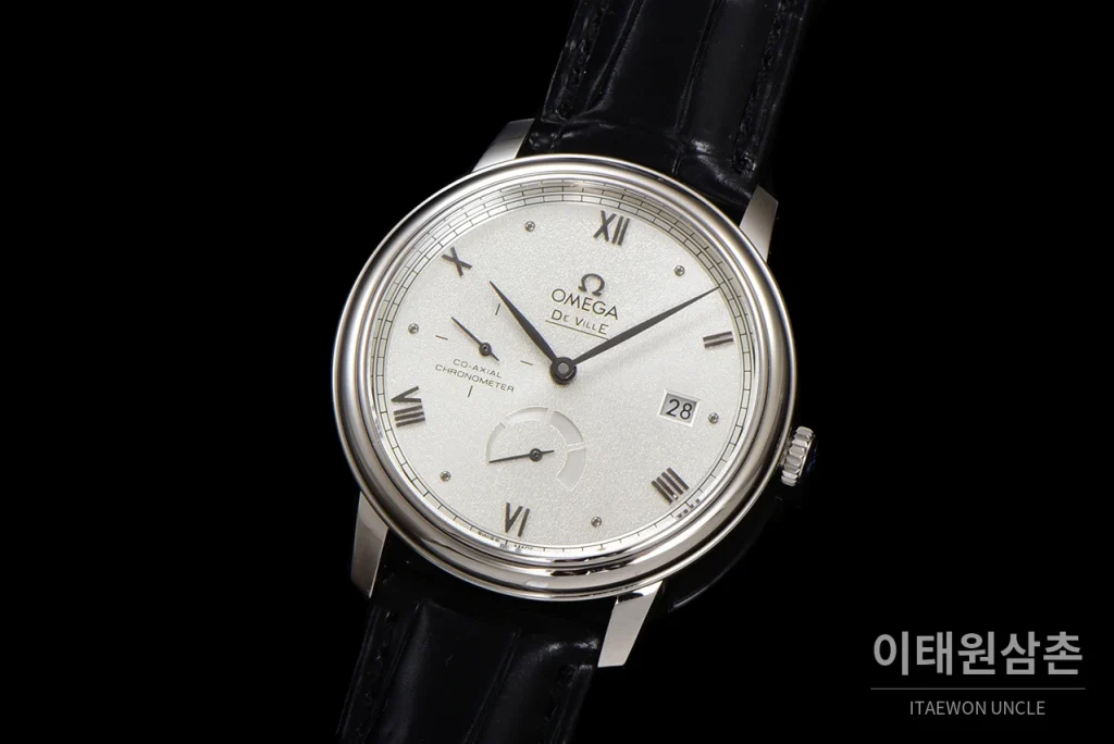 오메가 드빌 파워리저브 스몰세컨즈 데이트 오토매틱 39.5mm 실버 블랙 가죽 스트랩 (2)