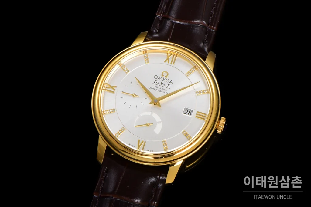 오메가 드빌 파워리저브 스몰세컨즈 데이트 오토매틱 39.5mm 실버 브라운 가죽 스트랩 골드 베젤