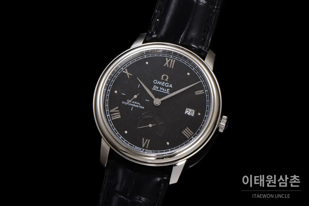 오메가 드빌 파워리저브 스몰세컨즈 데이트 오토매틱 39.5mm 실버 블랙 가죽 스트랩 (3)