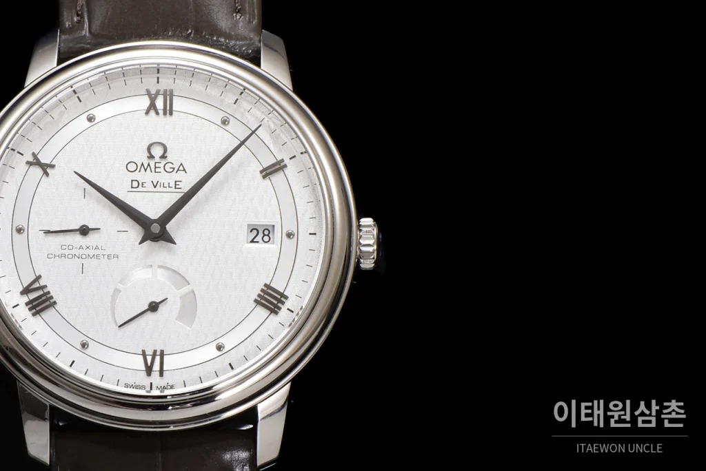 오메가 드빌 파워리저브 스몰세컨즈 데이트 오토매틱 39.5mm 실버 그레이 가죽 스트랩