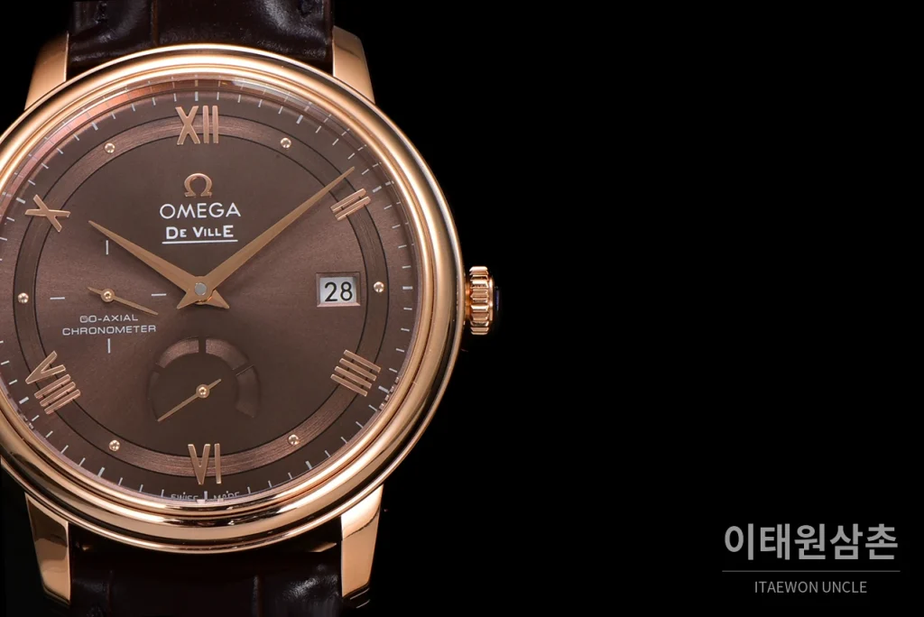 오메가 드빌 파워리저브 스몰세컨즈 데이트 오토매틱 39.5mm 실버 브라운 가죽 스트랩 로즈골드 베젤