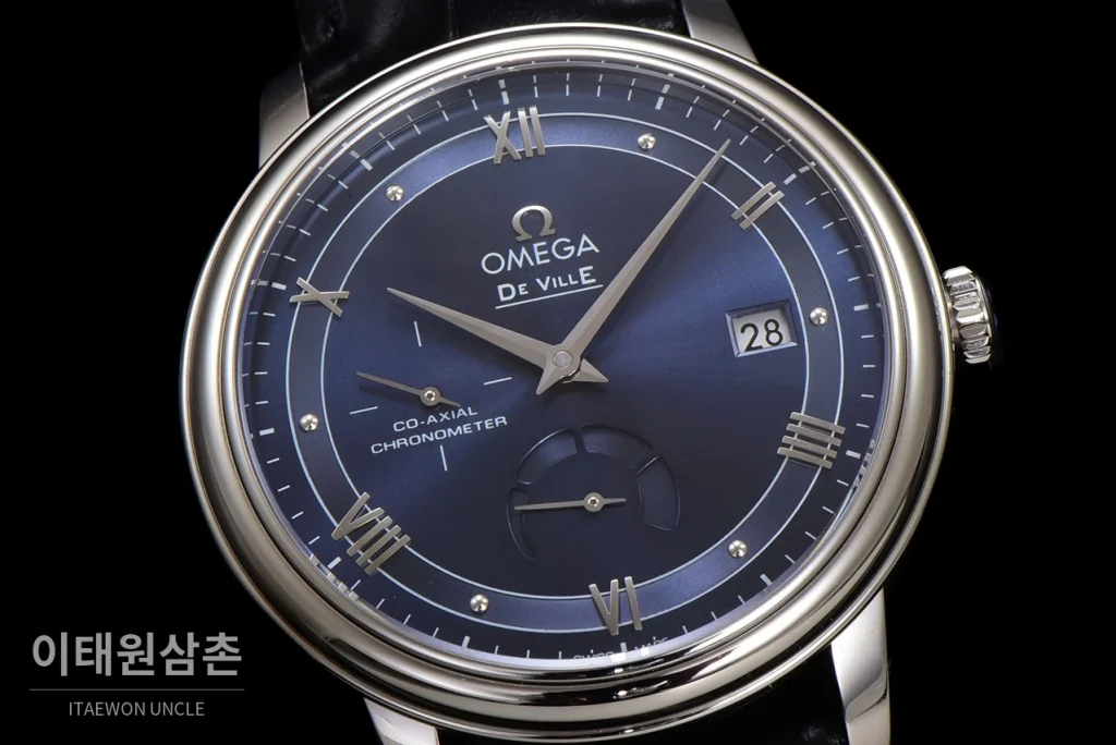 오메가 드빌 파워리저브 스몰세컨즈 데이트 오토매틱 39.5mm 실버 블랙 가죽 스트랩