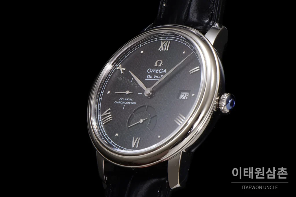 오메가 드빌 파워리저브 스몰세컨즈 데이트 오토매틱 39.5mm 실버 블랙 가죽 스트랩 (3)