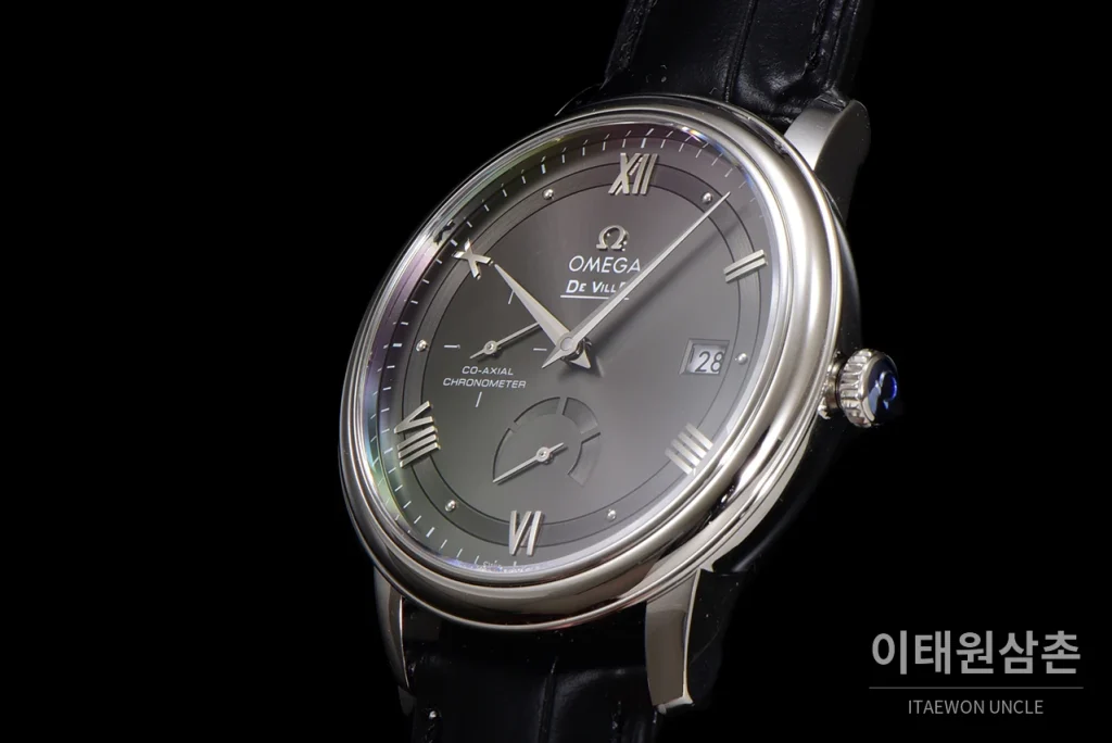 오메가 드빌 파워리저브 스몰세컨즈 데이트 오토매틱 39.5mm 실버 블랙 가죽 스트랩 (4)