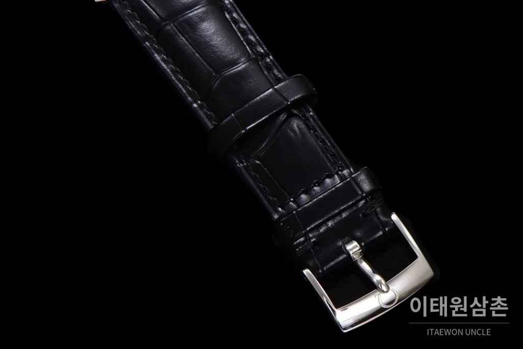 오메가 드빌 파워리저브 스몰세컨즈 데이트 오토매틱 39.5mm 실버 블랙 가죽 스트랩 (4)