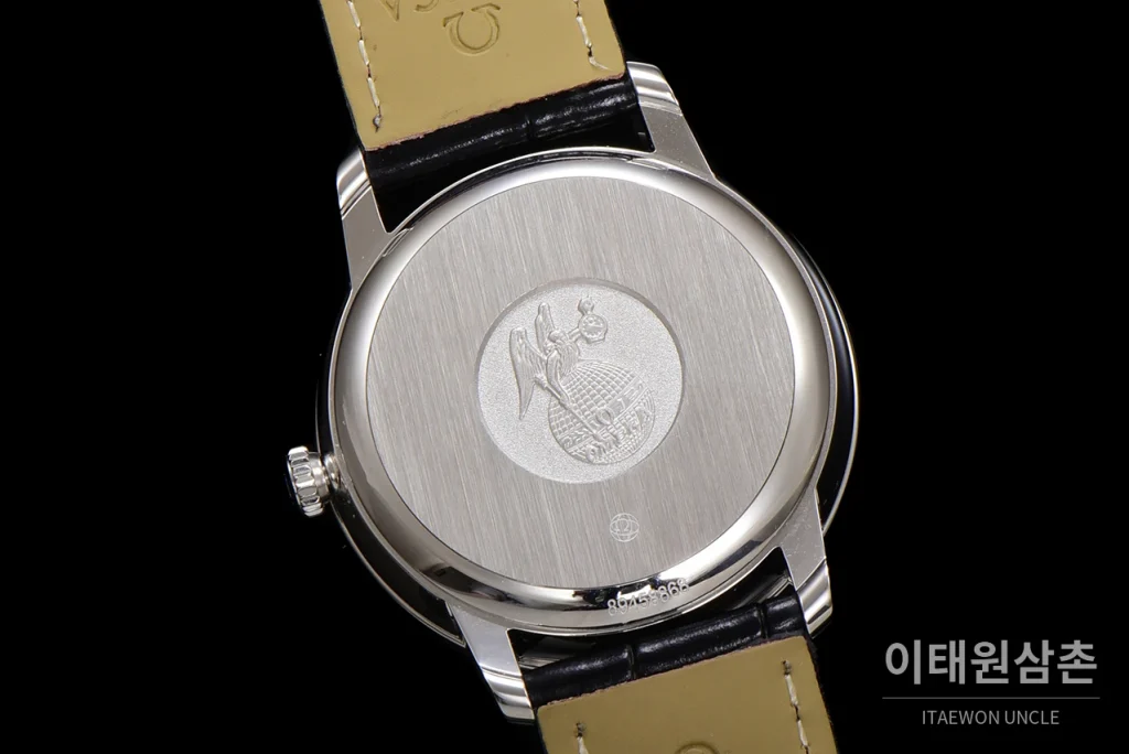 오메가 드빌 파워리저브 스몰세컨즈 데이트 오토매틱 39.5mm 실버 블랙 가죽 스트랩 (4)