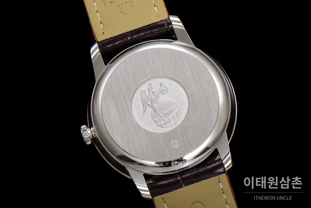 오메가 드빌 파워리저브 스몰세컨즈 데이트 오토매틱 39.5mm 실버 브라운 가죽 스트랩