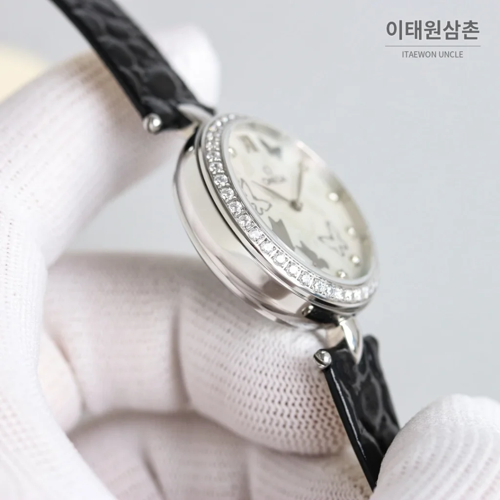 오메가 드빌 프레스티지 듀드롭 로즈골드 마더오브펄 다이아몬드 시계 32mm (2)